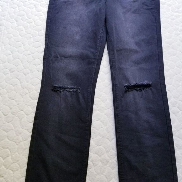 NEW Design Lab black skinny jeans distressed hem 8 - Picture 3 of 9